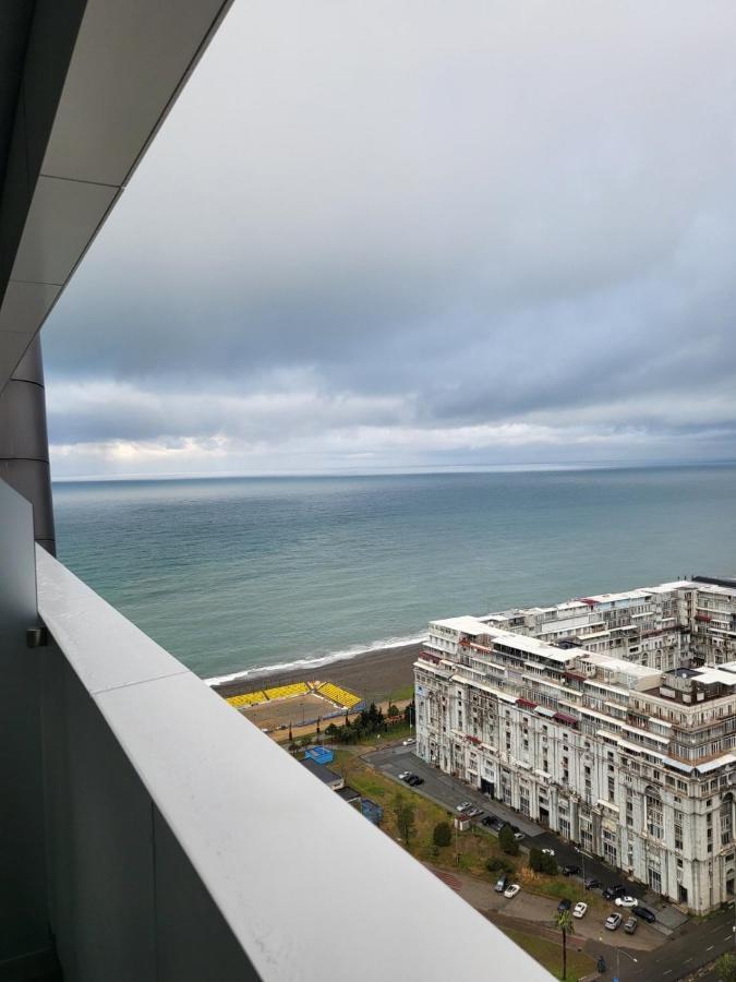 Apartment 16,26,27 Floors In Alliance Palace Batumi Exterior photo